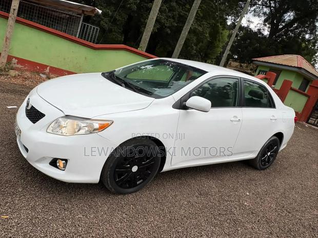 Toyota Corolla 2009 White