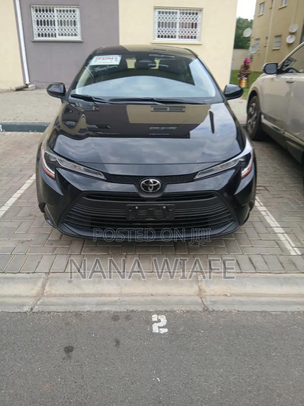 Toyota Corolla LE 2026 Black