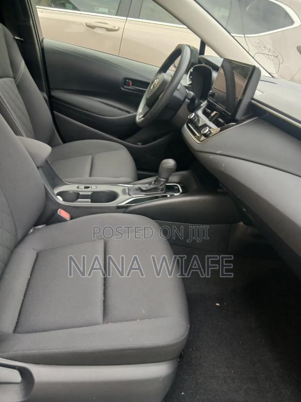 Toyota Corolla LE 2026 Black