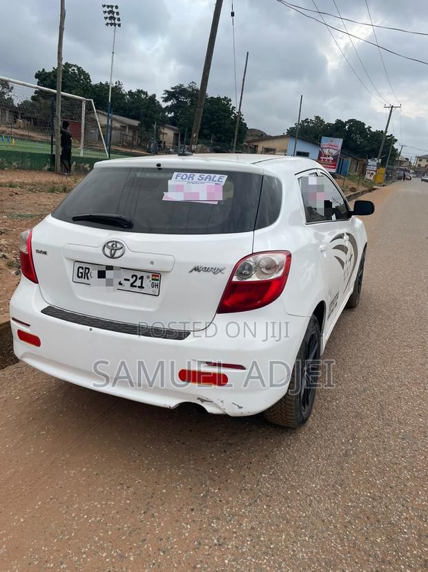 Toyota Matrix 2010 White