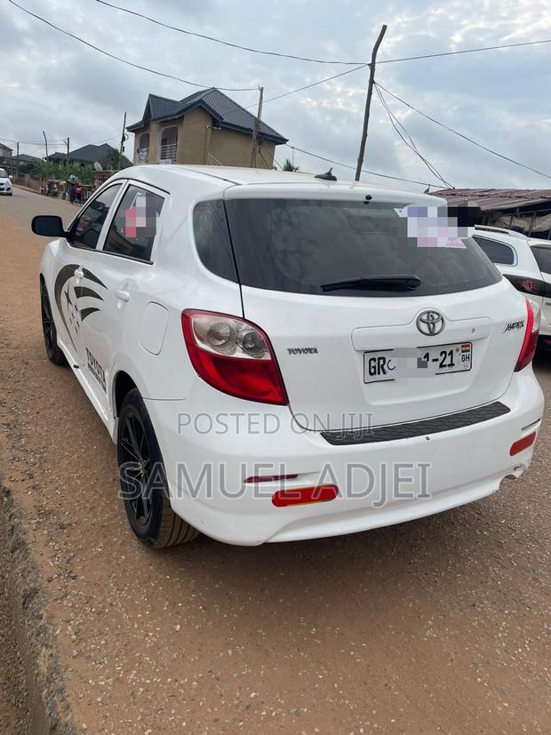 Toyota Matrix 2010 White