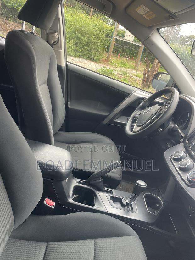 Toyota RAV4 2018 Beige