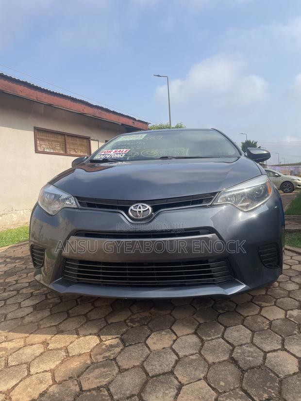 Toyota Corolla 2015 Pearl