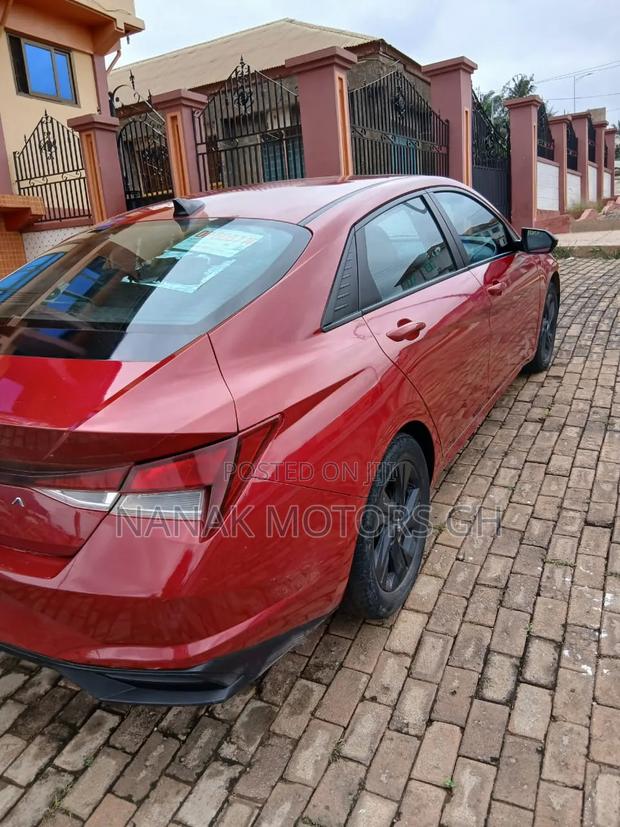 Hyundai Elantra SEL 2021 Red