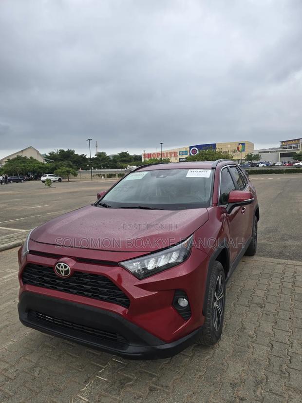 Toyota RAV4 2021