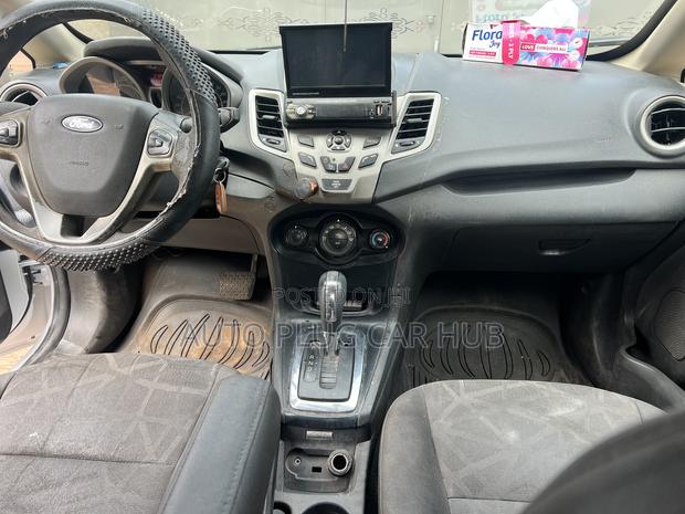Ford Fiesta 2013 White