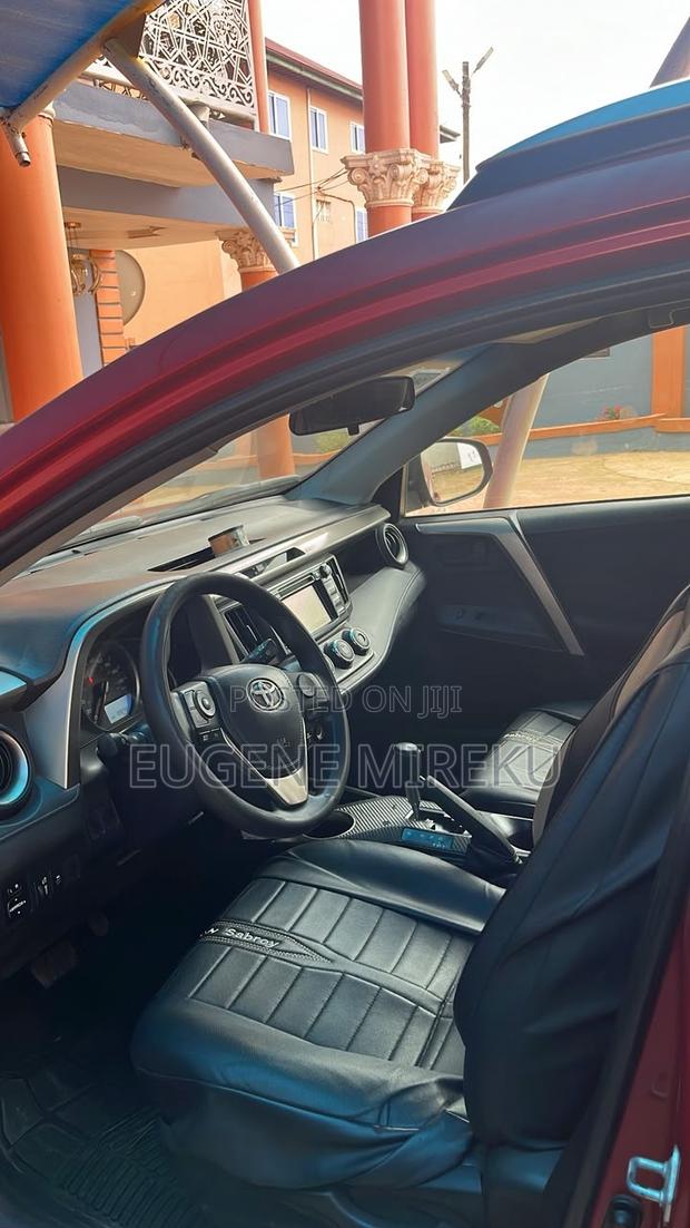 Toyota RAV4 2015 Red