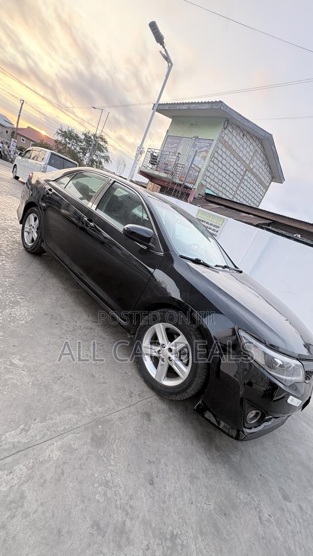 Toyota Camry 2013 Black
