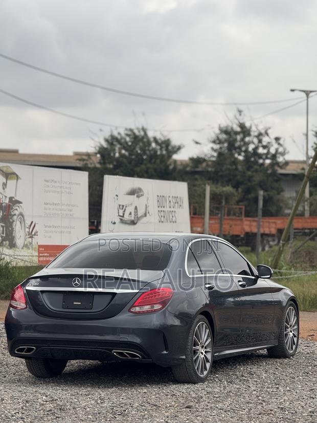Mercedes-Benz C300 Sport 4Matic Sedan AWD (2.0L 4cyl 7A) 2017 Gray