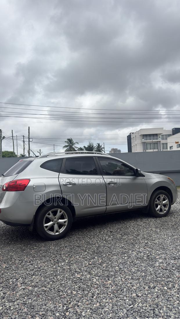 Nissan Rogue SV 2011 Silver