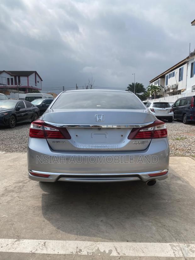 Honda Accord 2017 Silver