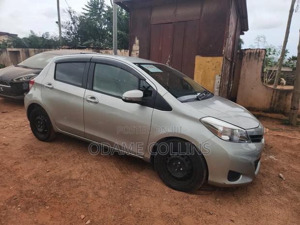 Toyota Vitz 2012 Gray