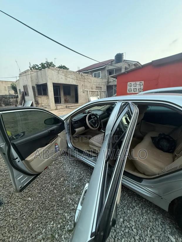 Toyota Camry 2013 Silver
