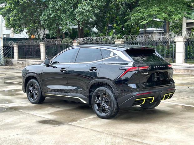 Jetour Dashing 2025 Black