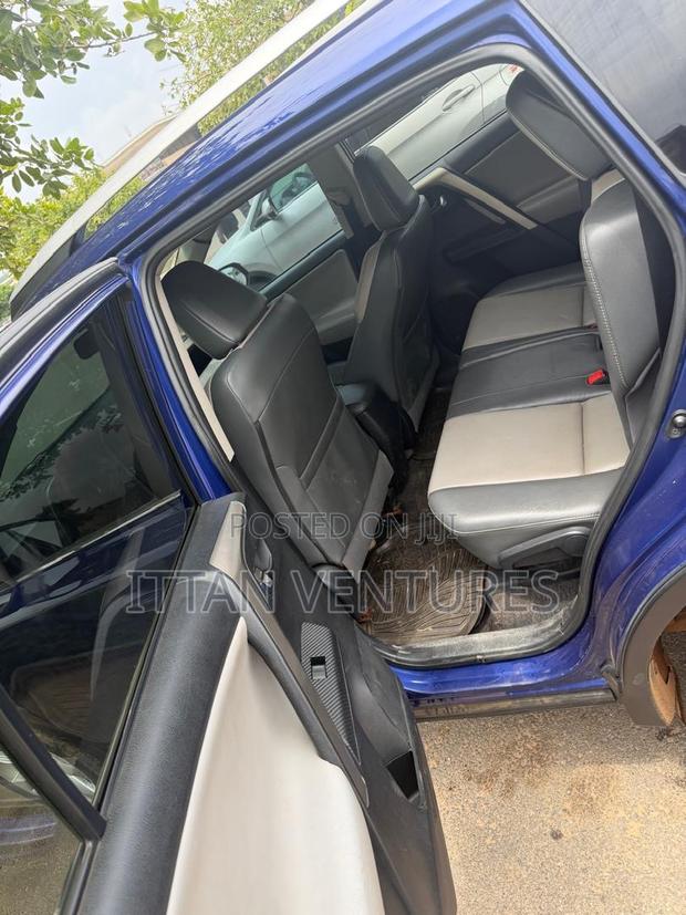 Toyota RAV4 Limited 4dr SUV AWD (2.5L 4cyl 6A) 2015 Blue