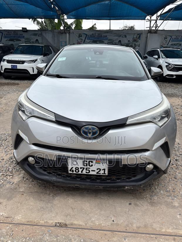 Toyota C-HR 2018 Silver