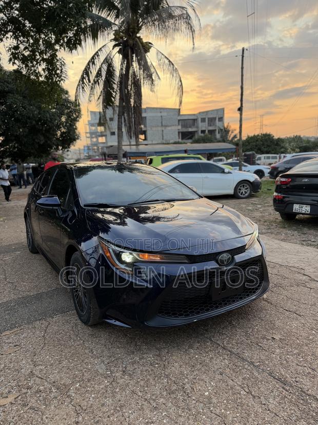 Toyota Corolla LE 2021 Blue
