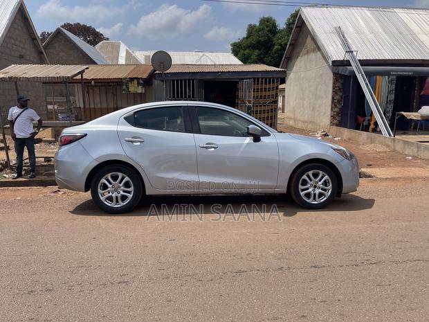 Toyota Yaris iA 1.5 FWD 2017 Silver