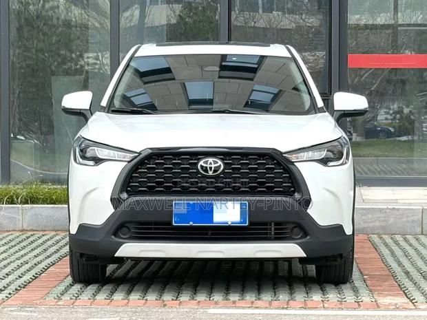 Toyota Corolla Cross 2025 White