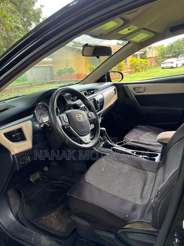 Toyota Corolla LE 4dr Sedan (1.8L 4cyl CVT) 2016 Black