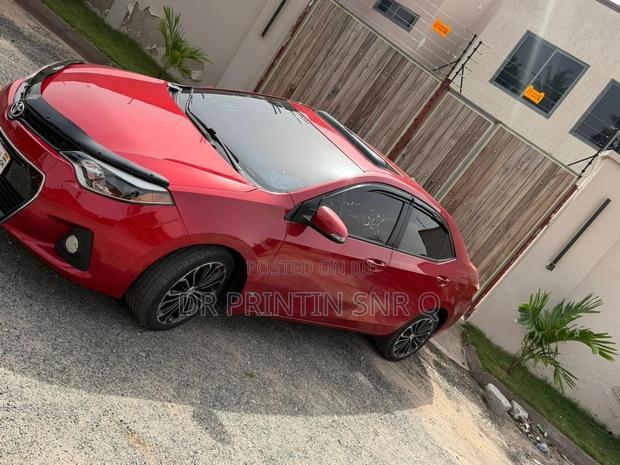 Toyota Corolla S Premium 4dr Sedan (1.8L 4cyl CVT) 2016 Red