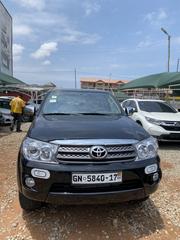 Toyota Fortuner 2.5 D AWD 2010 Black for sale