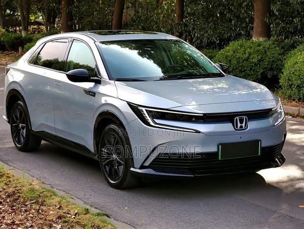 Honda e:NS2 2025 Silver