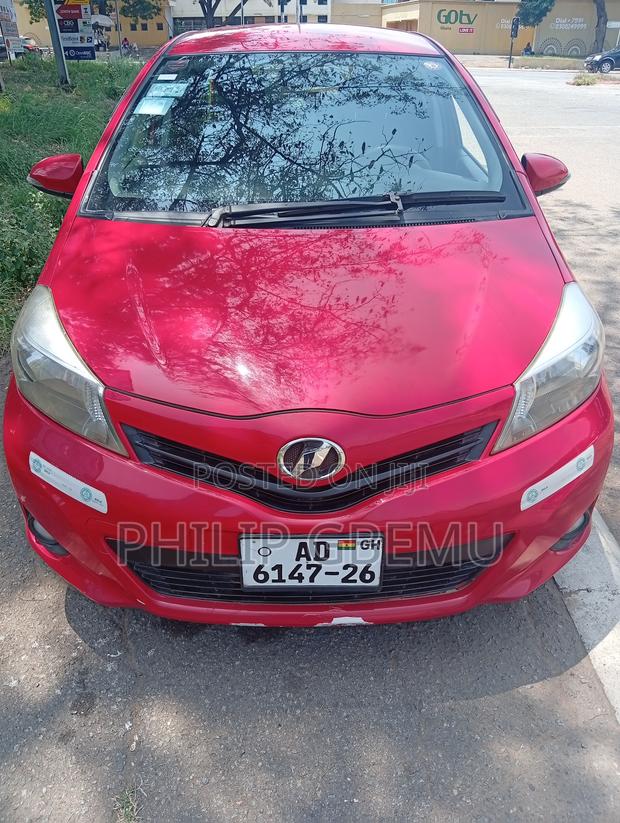Toyota Vitz 1.0 FWD 5dr 2013 Red