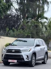 Toyota Highlander 2017 Silver for sale