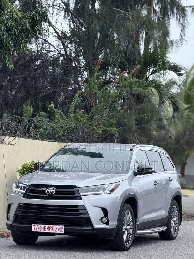 Toyota Highlander 2017 Silver