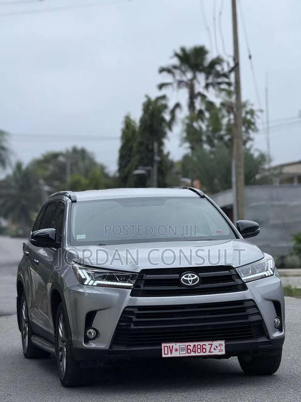 Toyota Highlander 2017 Silver