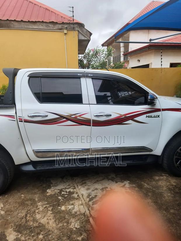 Toyota Hilux Revo Double Cab Deisel 2.8 AWD 2022 White