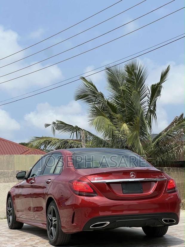 Mercedes-Benz C300 2020 Red