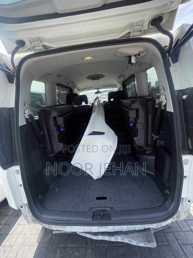 Nissan Serena 2017 White