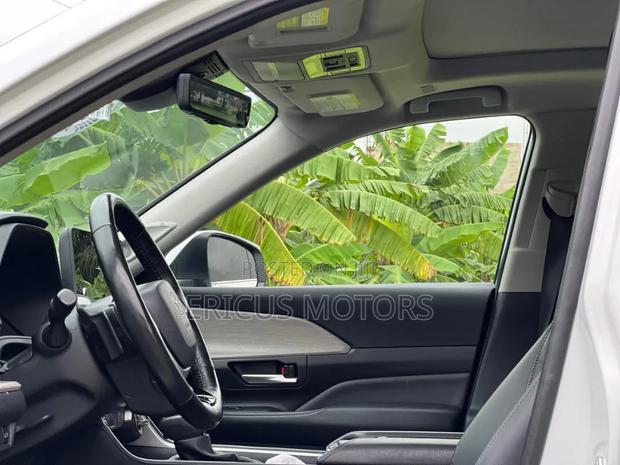 Toyota Grand Highlander 2024 White