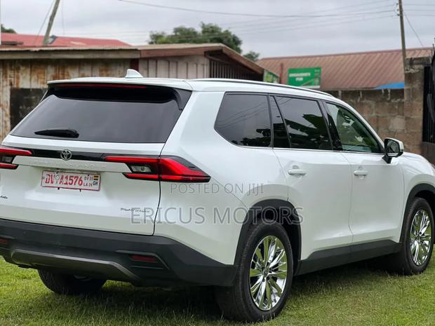 Toyota Grand Highlander 2024 White
