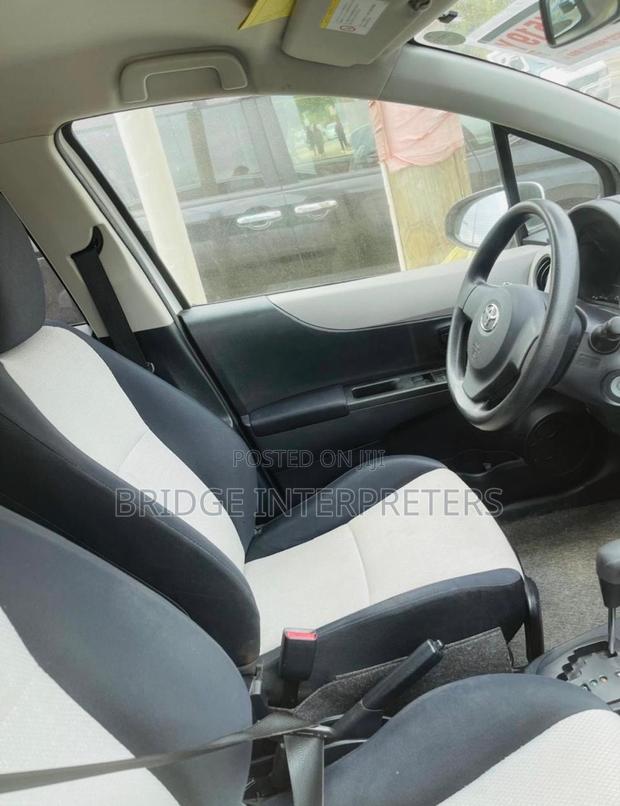 Toyota Vitz 2011 White