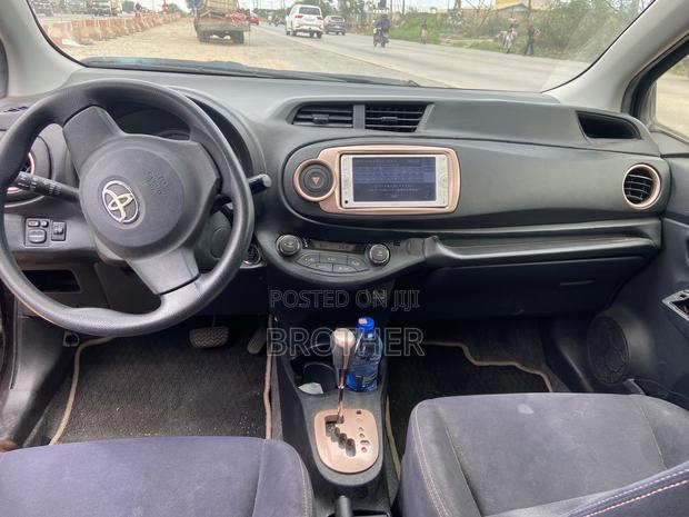 Toyota Vitz 2013 Black
