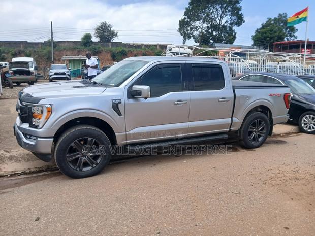 Ford F-150 2022 Gray