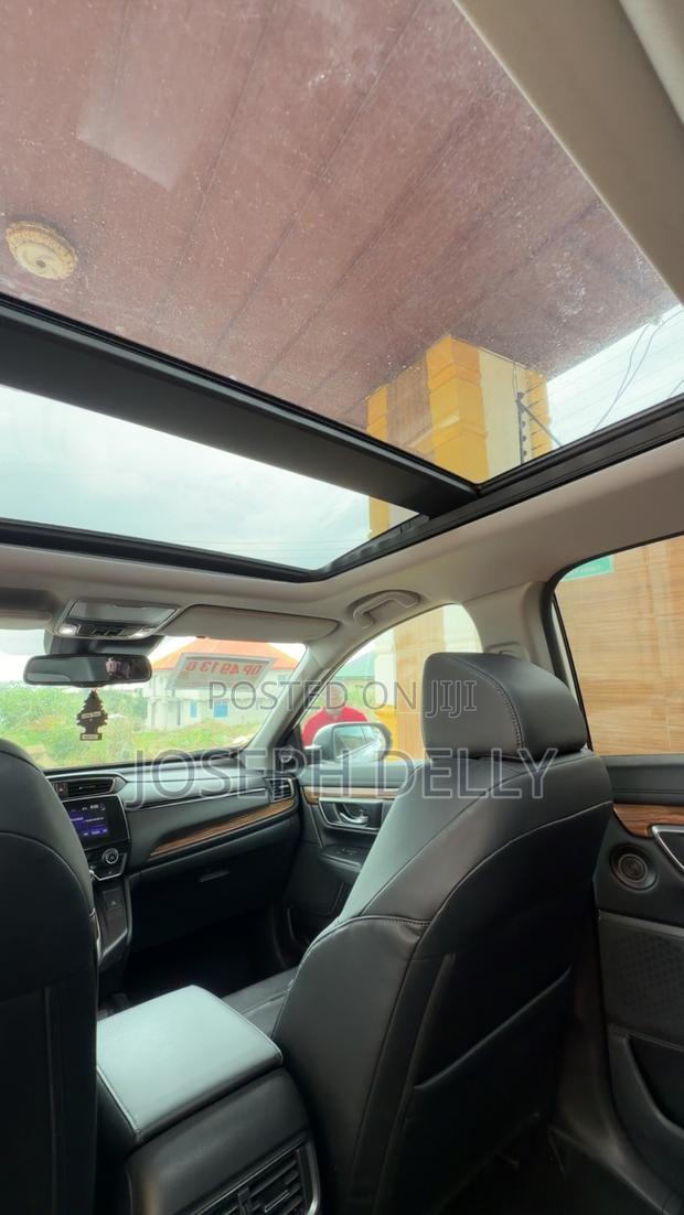 Honda CR-V Touring AWD 2018 White