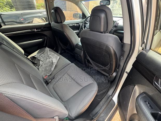 Kia Sorento 2013 Silver