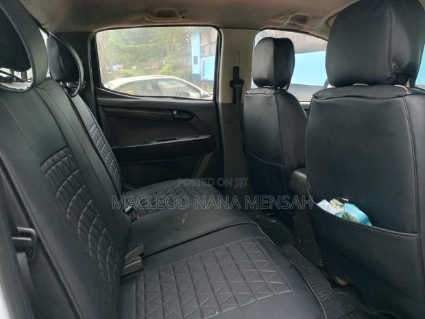 Isuzu D-MAX 2017 White
