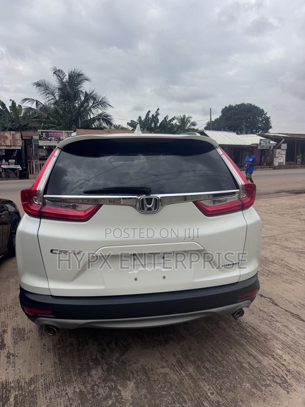 Honda CR-V Touring 4dr SUV AWD (1.5L 4cyl CVT) 2017 Off white