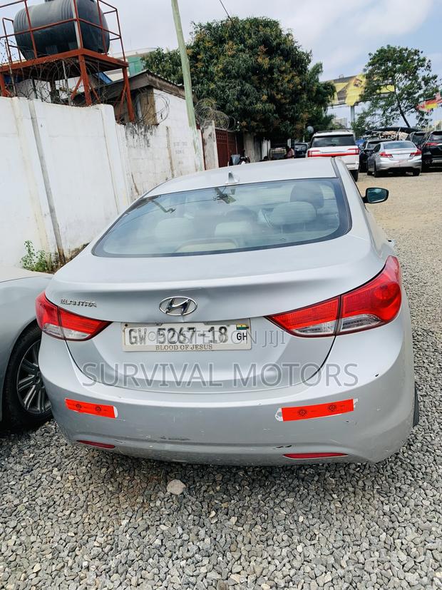 Hyundai Elantra 2013 Silver