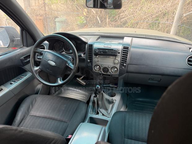 Ford Ranger SPORT 2011 Beige