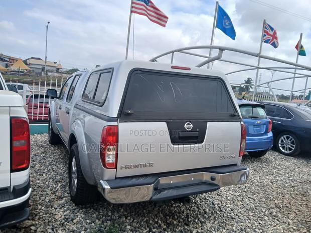 Nissan Frontier 2015 Silver