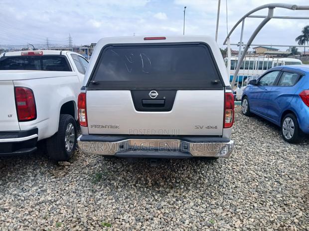 Nissan Frontier 2015 Silver