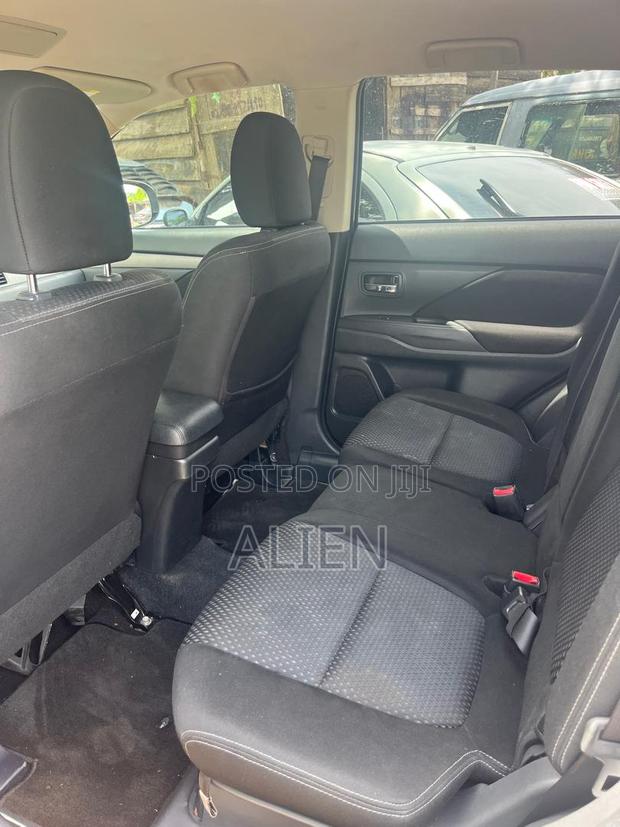 Mitsubishi Outlander 2.4 PHEV AWD 2016 Black