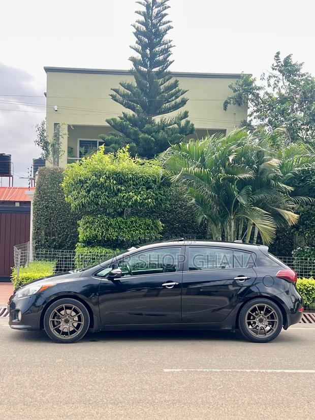 Kia Forte SX Hatchback 2016 Black