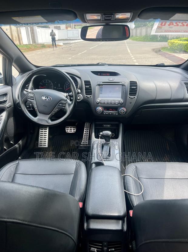Kia Forte SX Hatchback 2016 Black